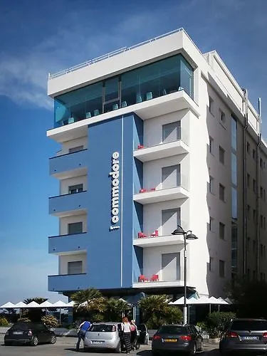 Hotel Commodore Ριτσιόνε